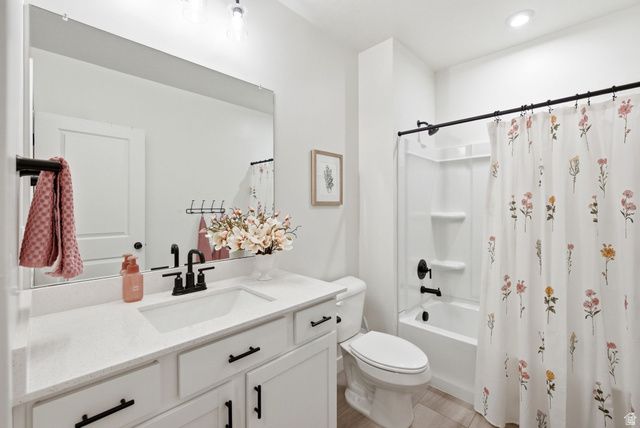 163 N WOODRUN WAY, Saratoga Springs, UT 84045