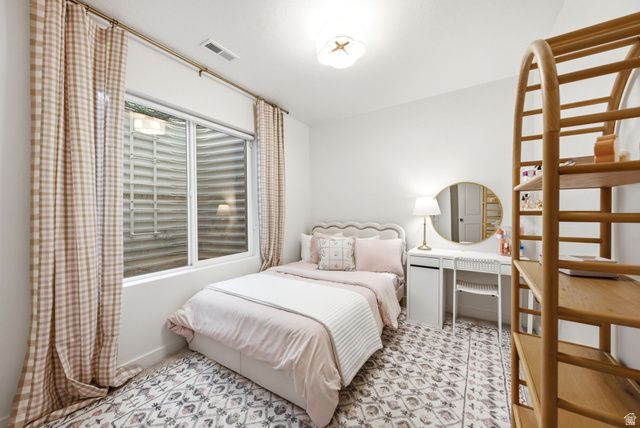 163 N WOODRUN WAY, Saratoga Springs, UT 84045