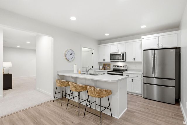 163 N WOODRUN WAY, Saratoga Springs, UT 84045