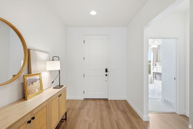 163 N WOODRUN WAY, Saratoga Springs, UT 84045