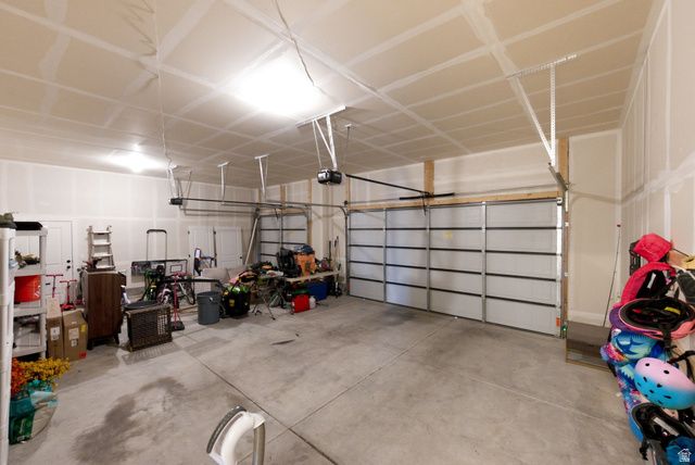 163 N WOODRUN WAY, Saratoga Springs, UT 84045