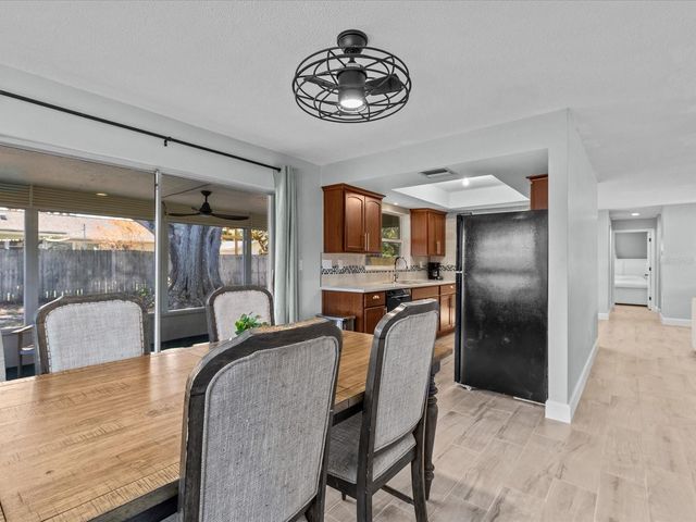 2573 REDWOOD CIRCLE, Clearwater, FL 33763