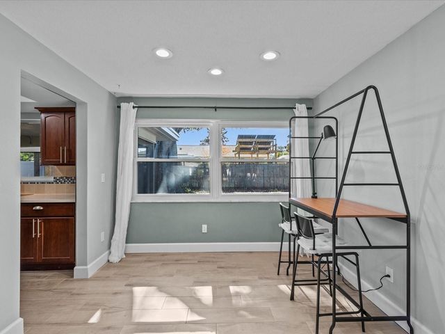 2573 REDWOOD CIRCLE, Clearwater, FL 33763