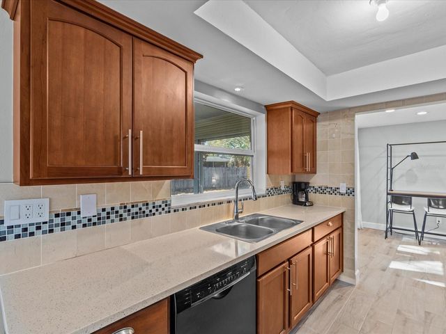 2573 REDWOOD CIRCLE, Clearwater, FL 33763