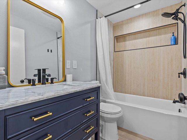 2573 REDWOOD CIRCLE, Clearwater, FL 33763