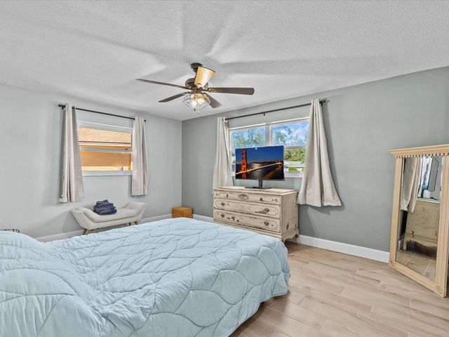 2573 REDWOOD CIRCLE, Clearwater, FL 33763