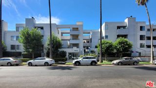 14610 Erwin Street 211, Los Angeles, CA 91411