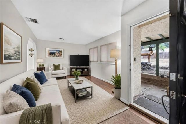 826 Katherine Road, Simi Valley, CA 93063