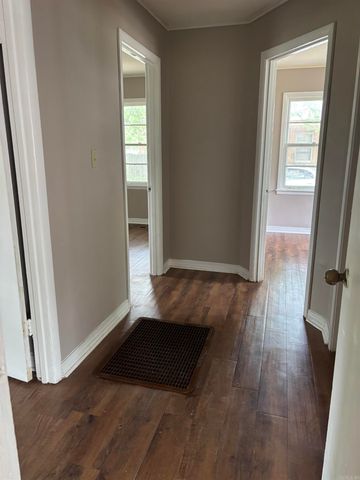 431 Laughrun Dr, Forrest City, AR 72335