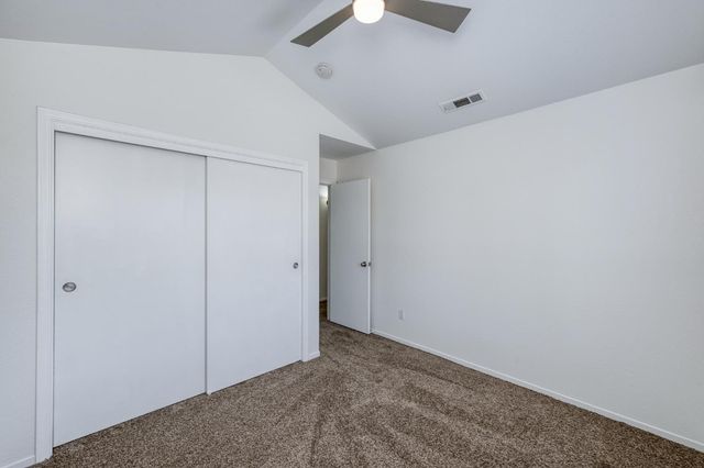 2078 E Pinedale Avenue, Fresno, CA 93720