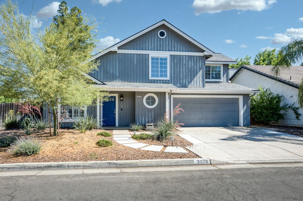Image 1 of property listing at 2078 E Pinedale Avenue, Fresno, CA 93720