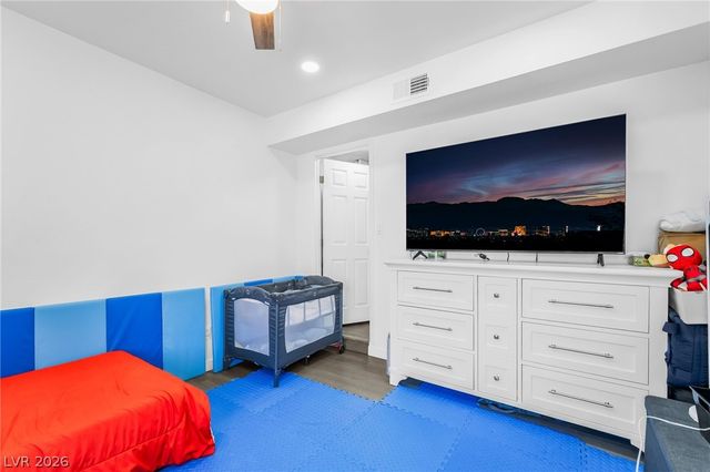 3934 Palos Verdes Street, Las Vegas, NV 89119