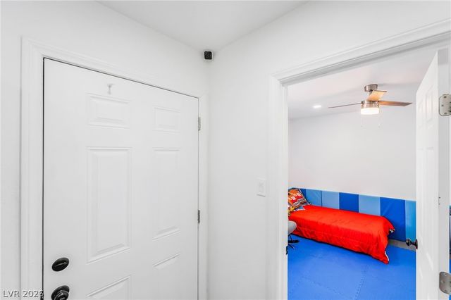 3934 Palos Verdes Street, Las Vegas, NV 89119