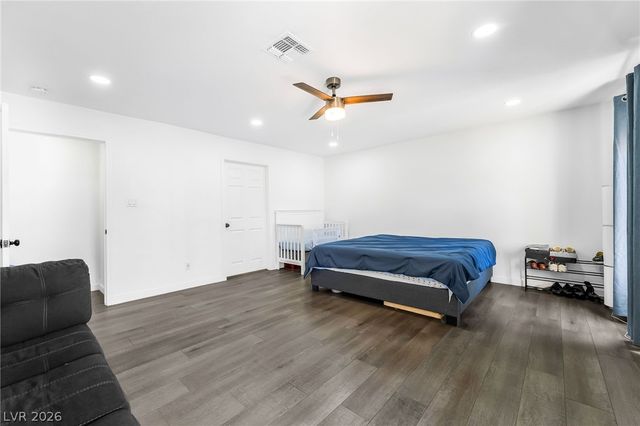 3934 Palos Verdes Street, Las Vegas, NV 89119