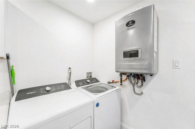 3934 Palos Verdes Street, Las Vegas, NV 89119