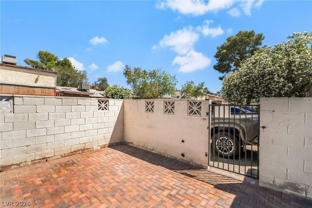 3934 Palos Verdes Street, Las Vegas, NV 89119