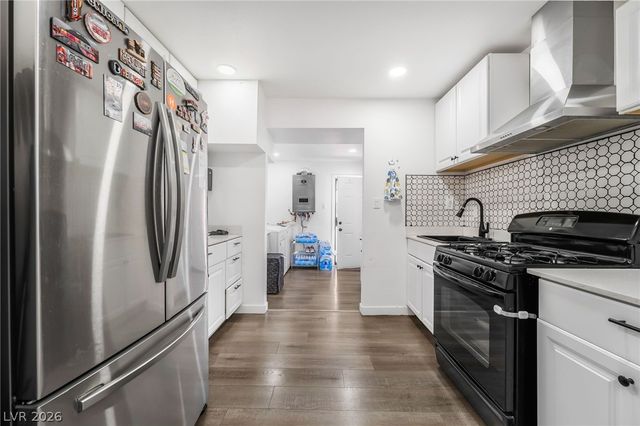 3934 Palos Verdes Street, Las Vegas, NV 89119