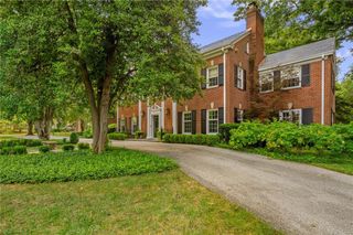 5801 Ward Parkway, Kansas City, MO 64113