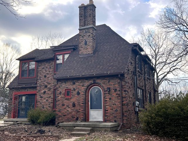 1502 S M-52 Highway, Owosso Twp, MI 48867