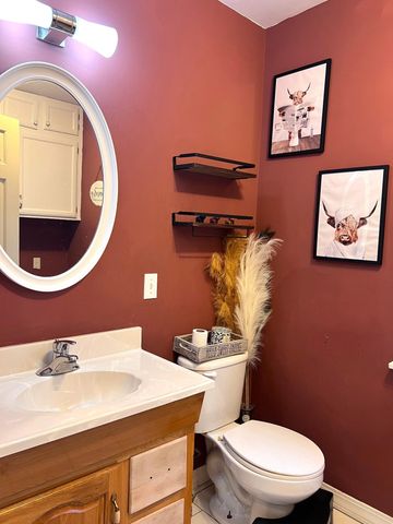 1502 S M-52 Highway, Owosso Twp, MI 48867