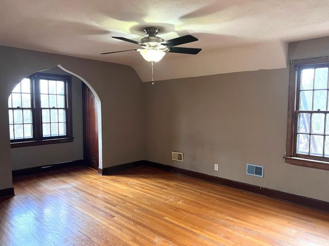 1502 S M-52 Highway, Owosso Twp, MI 48867