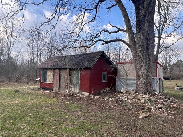 1502 S M-52 Highway, Owosso Twp, MI 48867