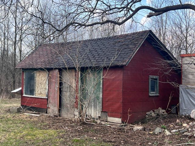 1502 S M-52 Highway, Owosso Twp, MI 48867