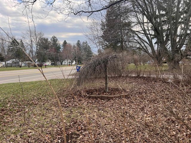 1502 S M-52 Highway, Owosso Twp, MI 48867