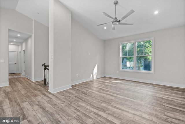 484 LAKE DR, Lusby, MD 20657