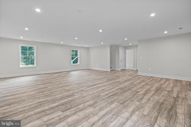 484 LAKE DR, Lusby, MD 20657