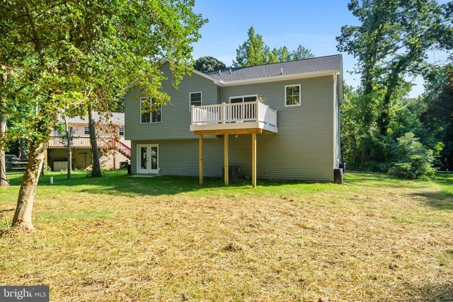 484 LAKE DR, Lusby, MD 20657