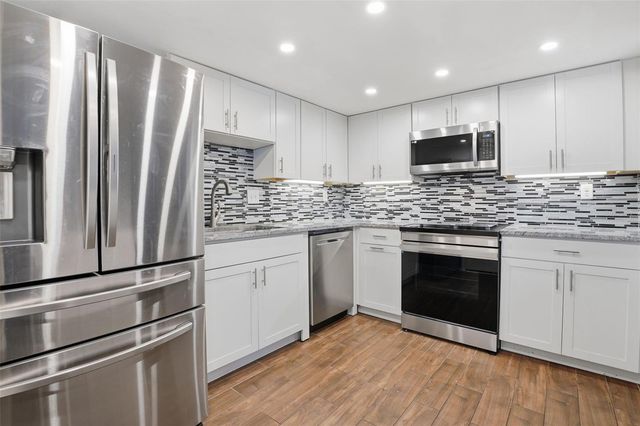 868 TOWN CIRCLE 123, Maitland, FL 32751