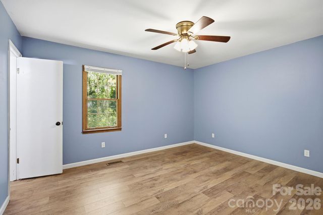 307 Westforest Lane, Asheville, NC 28806