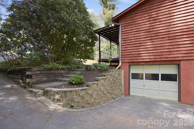 307 Westforest Lane, Asheville, NC 28806