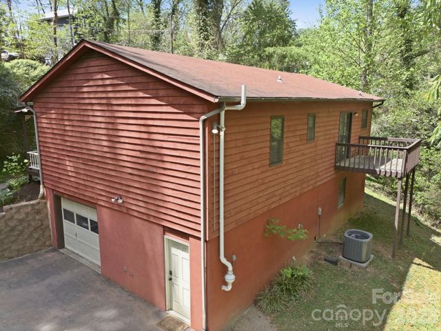 307 Westforest Lane, Asheville, NC 28806