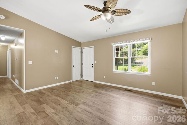 307 Westforest Lane, Asheville, NC 28806
