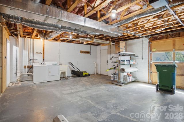 307 Westforest Lane, Asheville, NC 28806