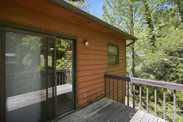 307 Westforest Lane, Asheville, NC 28806
