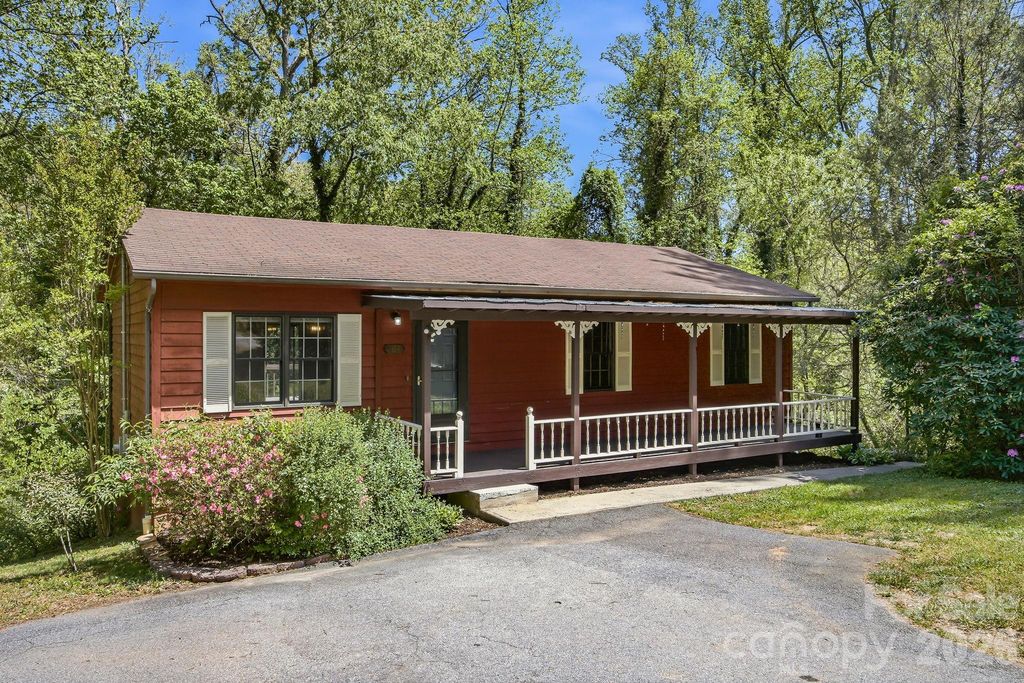 307 Westforest Lane, Asheville, NC 28806