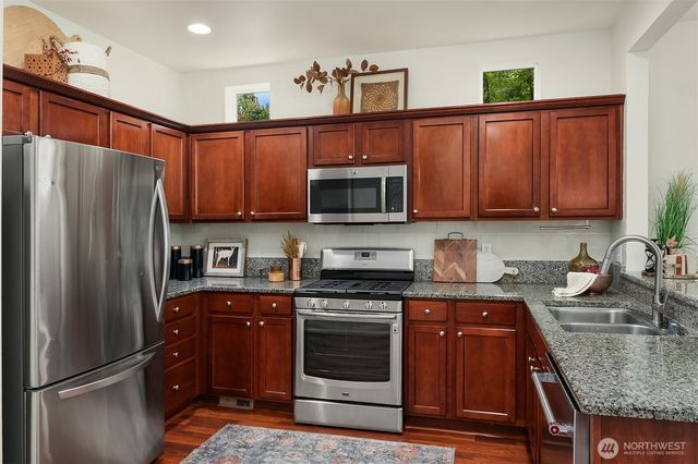 2422 NE Keystone Court, Issaquah, WA 98029