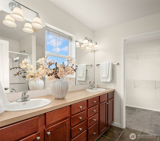 2422 NE Keystone Court, Issaquah, WA 98029