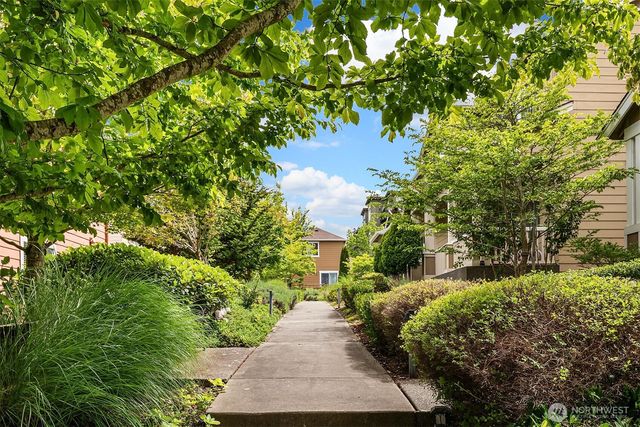 2422 NE Keystone Court, Issaquah, WA 98029