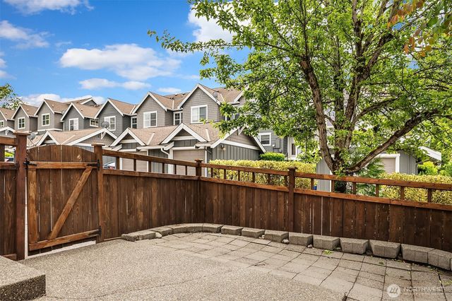 2422 NE Keystone Court, Issaquah, WA 98029