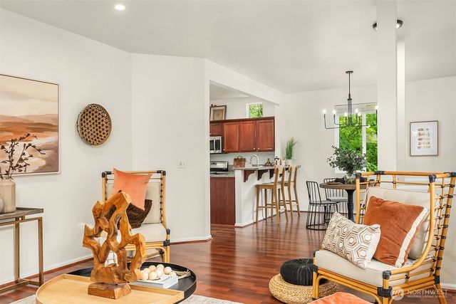 2422 NE Keystone Court, Issaquah, WA 98029