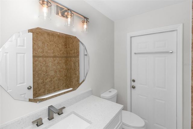 4992 E WIND STREET, Orlando, FL 32812