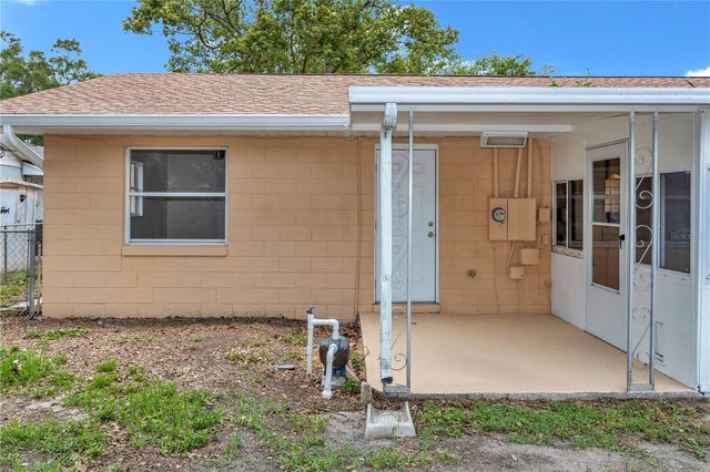 4992 E WIND STREET, Orlando, FL 32812