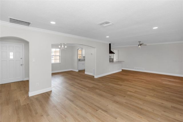 4992 E WIND STREET, Orlando, FL 32812