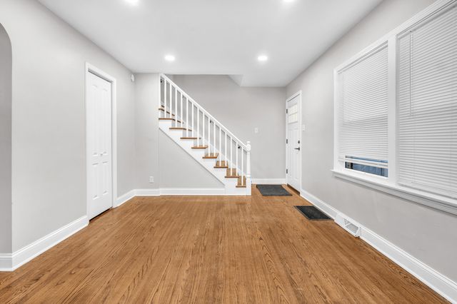 314 Belmont Place, Munster, IN 46321