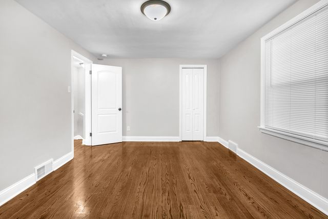 314 Belmont Place, Munster, IN 46321