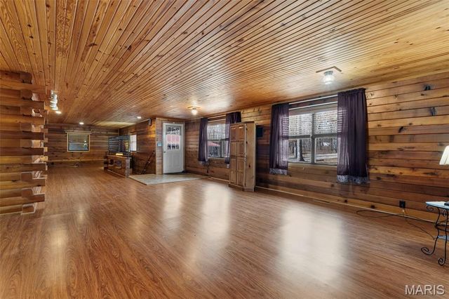 211 Whispering Hills Lane, Wappapello, MO 63966